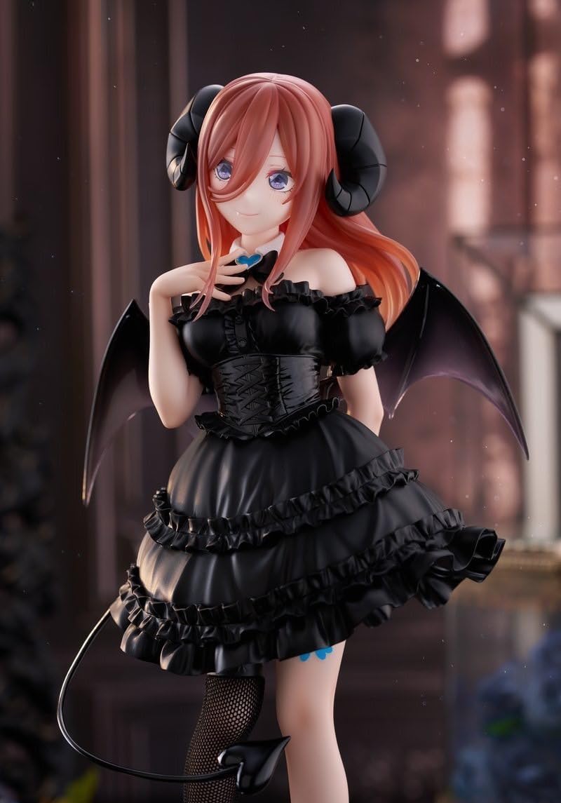α1 五等分の花嫁 ヘッドフォン&黒下着&あてる 中野三玖 スリーブ&プレマ α1 五等分の花嫁 ヘッドフォン&黒下着&脱ぎかけ 中野三玖